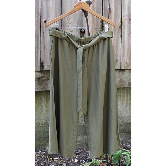 New w/Tags - Eileen Fisher Stretch Crepe Wide Leg Cropped Pants, Olive, XL - Picture 3 of 11